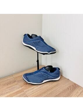 Merrell Lorelei slip-on shoes Blue Women’s Size 7.5
